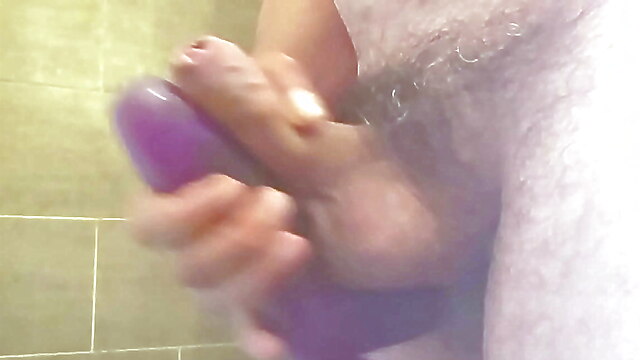 amateur wife dildo orgasm