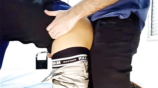 Cumshot at work, my boss at work, com no hand, amador amateur, real uniform
