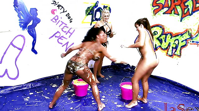 Louise friends, lesbian threesome food, catfight and fingers, pussy hunters, friend kate