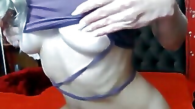 webcams blondes busty dildo