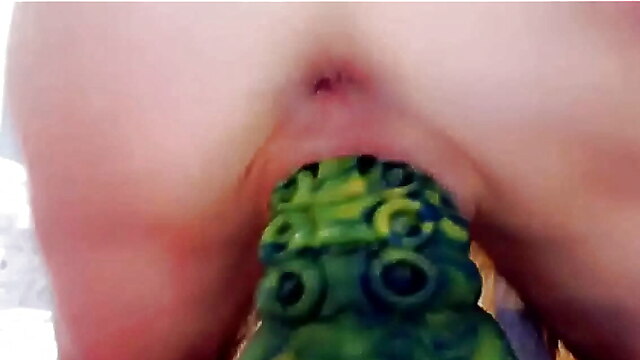 Webcam muffs, make me squirt, make my pussy squirt, cunt squirting, how to make a girl squirt